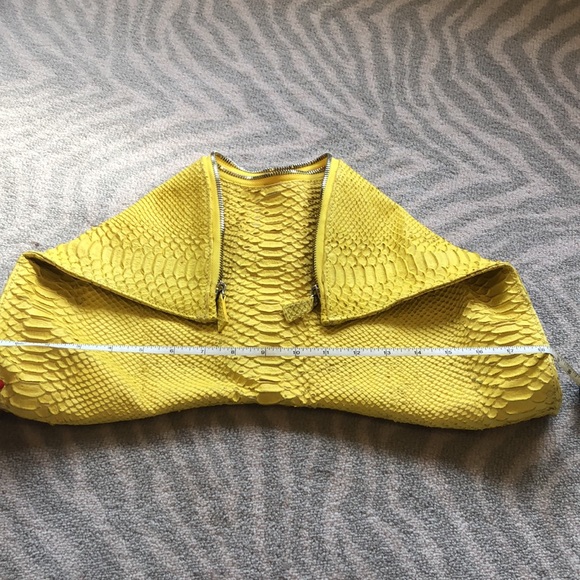 Emily Cho Python Yellow Clutch - Picture 8 of 8